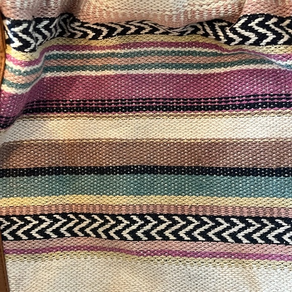 Beachy Boho American Eagle Purse - Picture 2 of 6